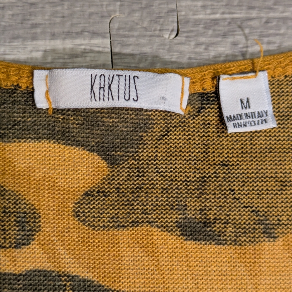 Women's Kaktus Camouflage V-Neck Viscose Blend Top, made in Italy, Sz M casual - Picture 8 of 9